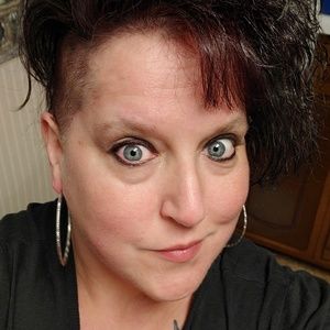 Meet your Posher, Raychel